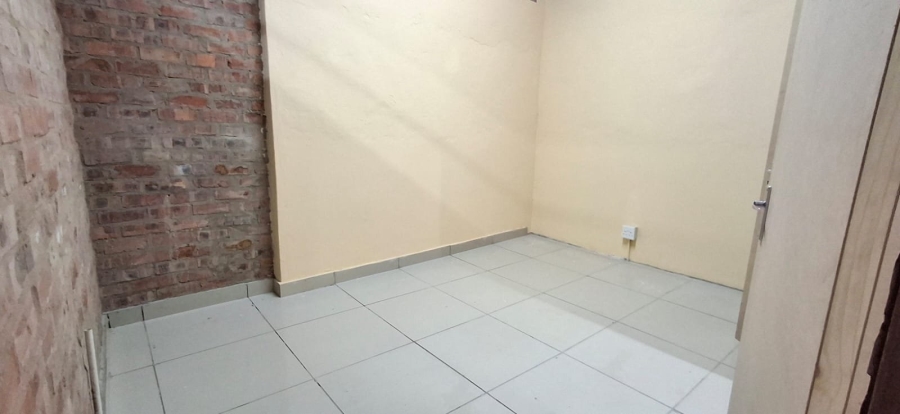 8 Bedroom Property for Sale in West Park Gauteng
