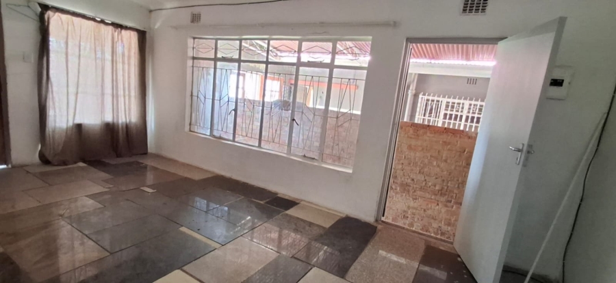 8 Bedroom Property for Sale in West Park Gauteng