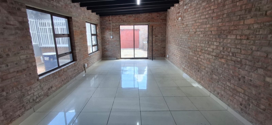 8 Bedroom Property for Sale in West Park Gauteng