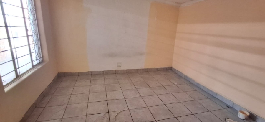 8 Bedroom Property for Sale in West Park Gauteng