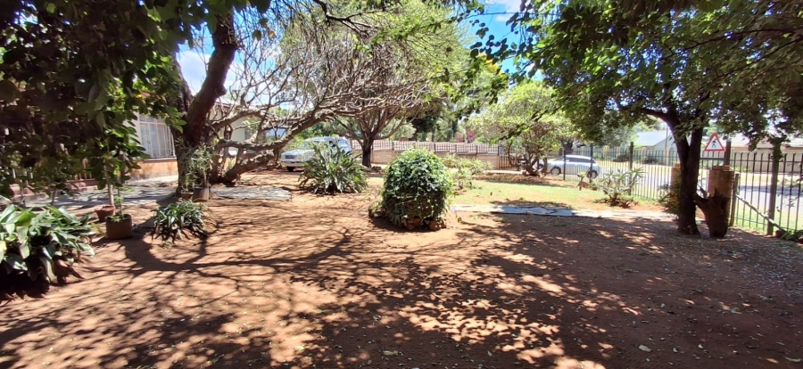 5 Bedroom Property for Sale in Pretoria Gardens Gauteng