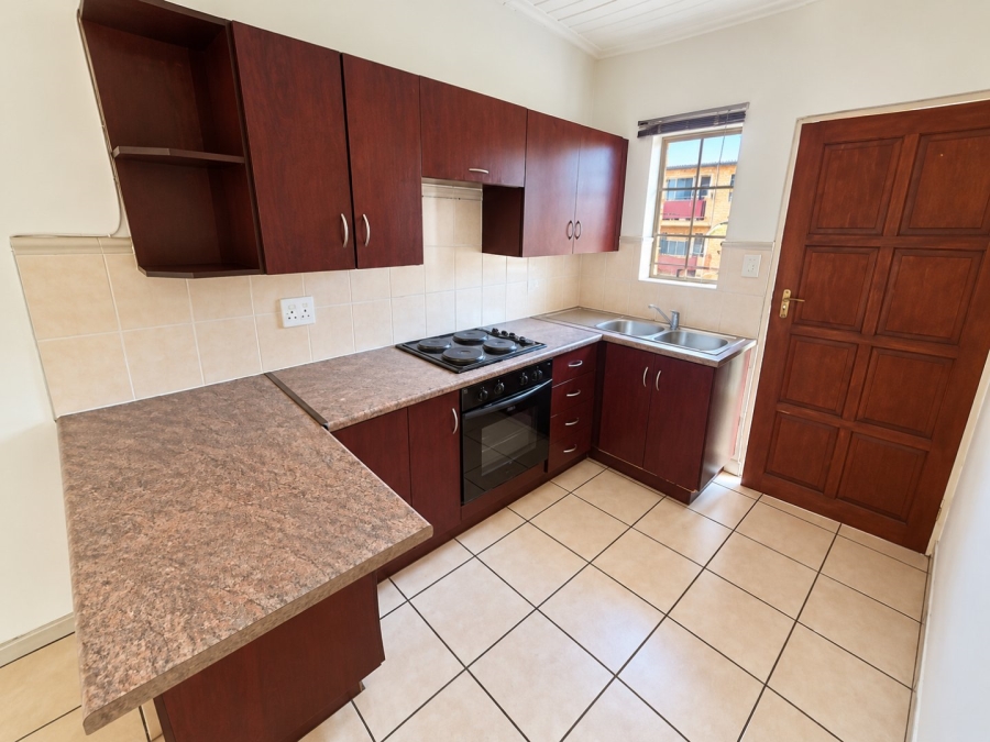 To Let 2 Bedroom Property for Rent in Mountain View Gauteng