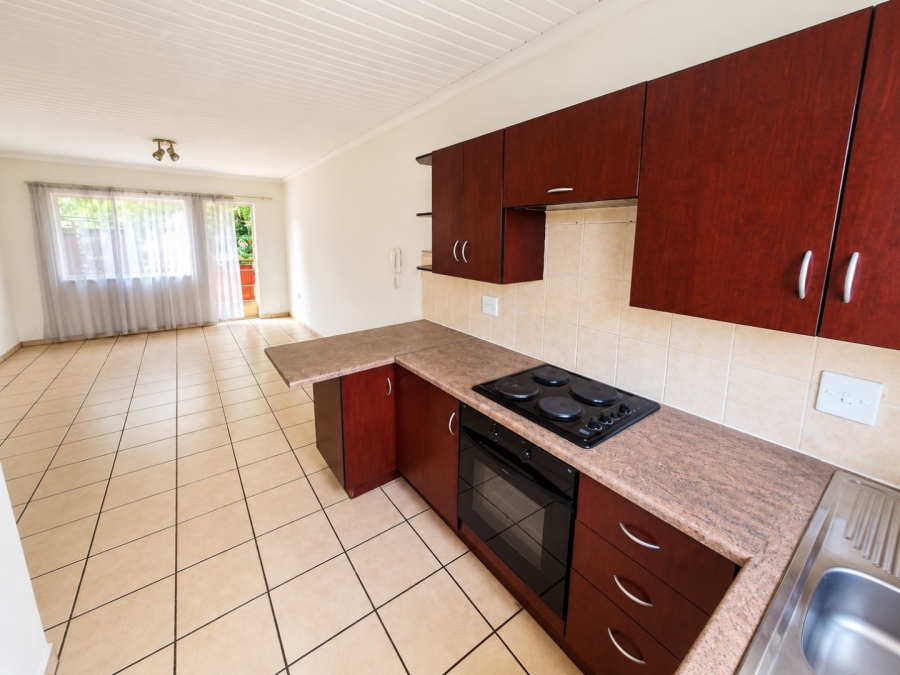 To Let 2 Bedroom Property for Rent in Mountain View Gauteng