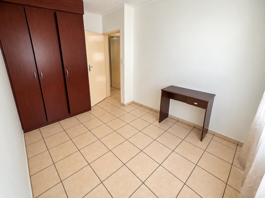 To Let 2 Bedroom Property for Rent in Mountain View Gauteng