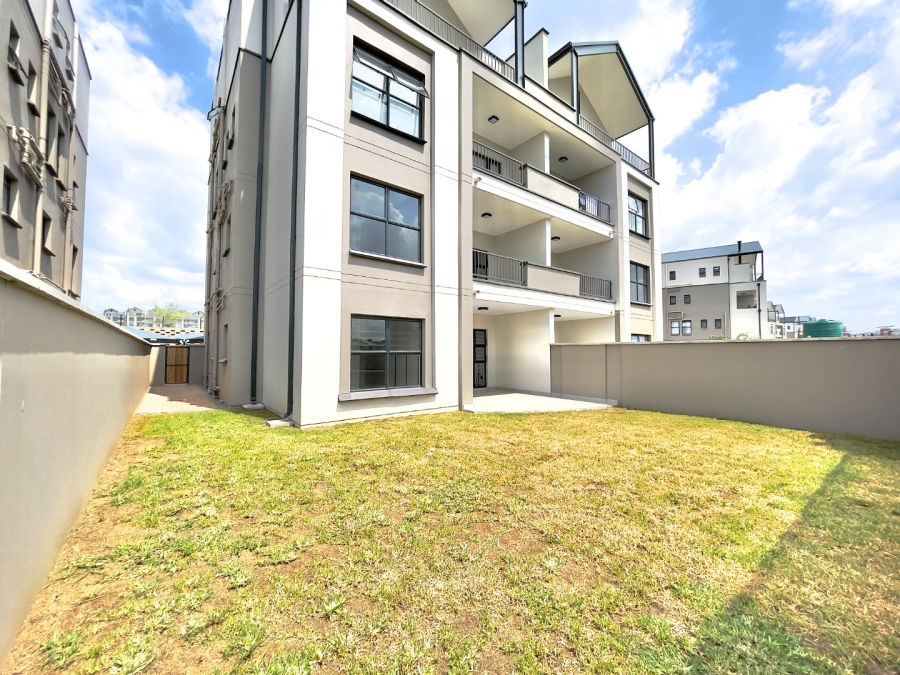 To Let 3 Bedroom Property for Rent in Waterfall Gauteng