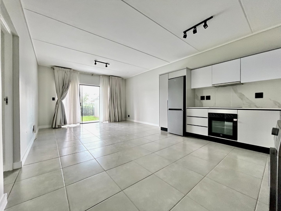 To Let 3 Bedroom Property for Rent in The Polofields Gauteng