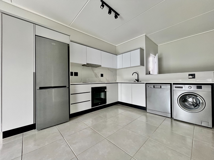 To Let 3 Bedroom Property for Rent in The Polofields Gauteng