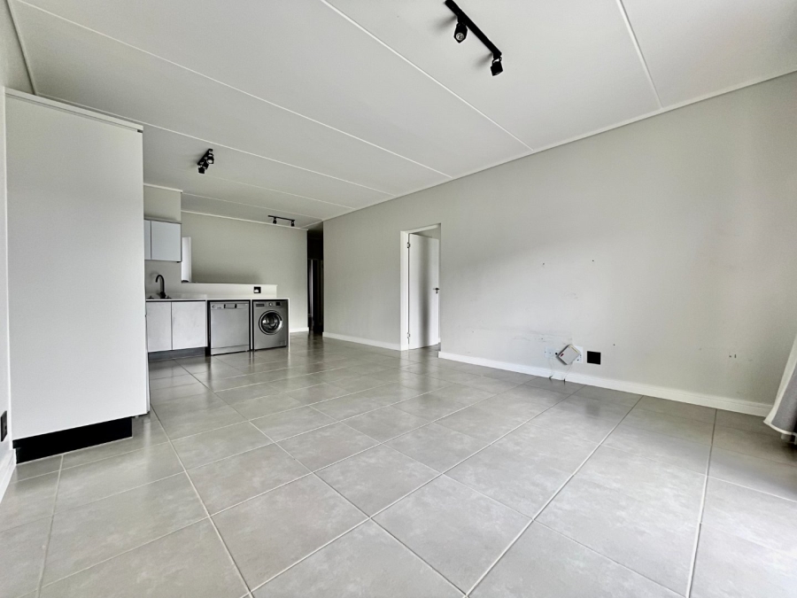 To Let 3 Bedroom Property for Rent in The Polofields Gauteng