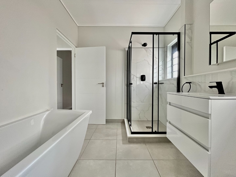 To Let 3 Bedroom Property for Rent in The Polofields Gauteng