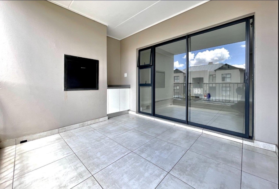 To Let 3 Bedroom Property for Rent in Waterfall Gauteng