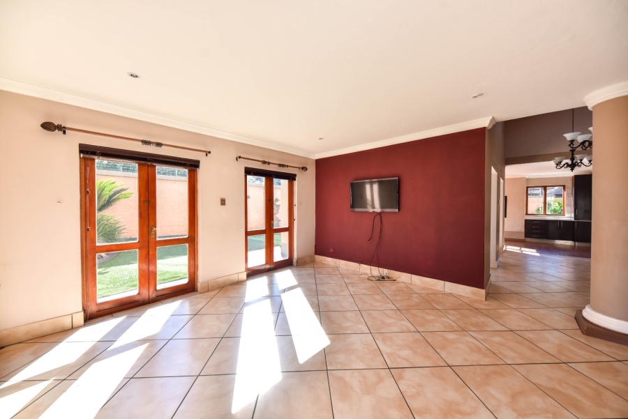 3 Bedroom Property for Sale in Faerie Glen Gauteng