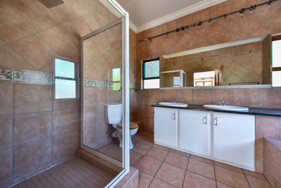3 Bedroom Property for Sale in Faerie Glen Gauteng