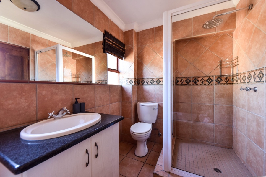 3 Bedroom Property for Sale in Faerie Glen Gauteng