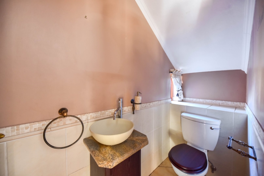 3 Bedroom Property for Sale in Faerie Glen Gauteng