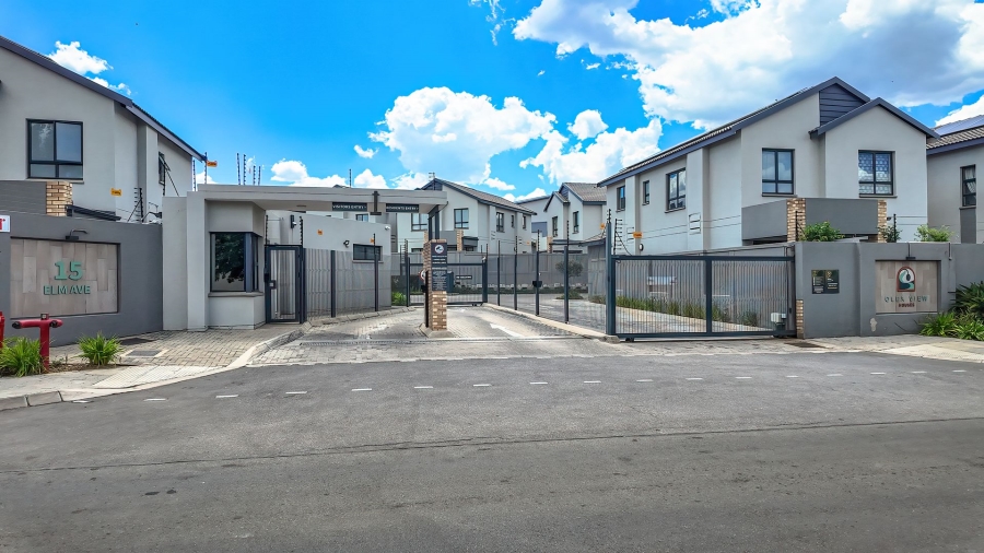 2 Bedroom Property for Sale in Wilgeheuwel Gauteng