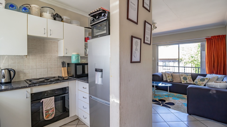 2 Bedroom Property for Sale in Wilgeheuwel Gauteng