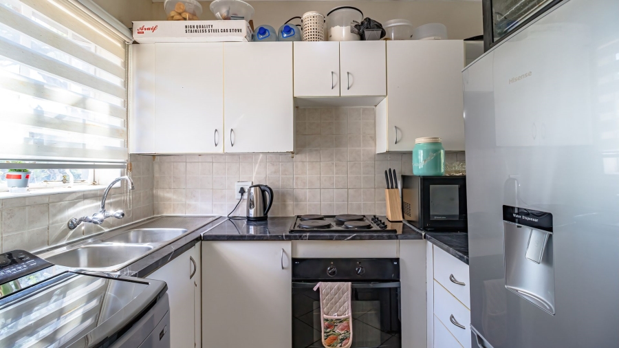 2 Bedroom Property for Sale in Wilgeheuwel Gauteng