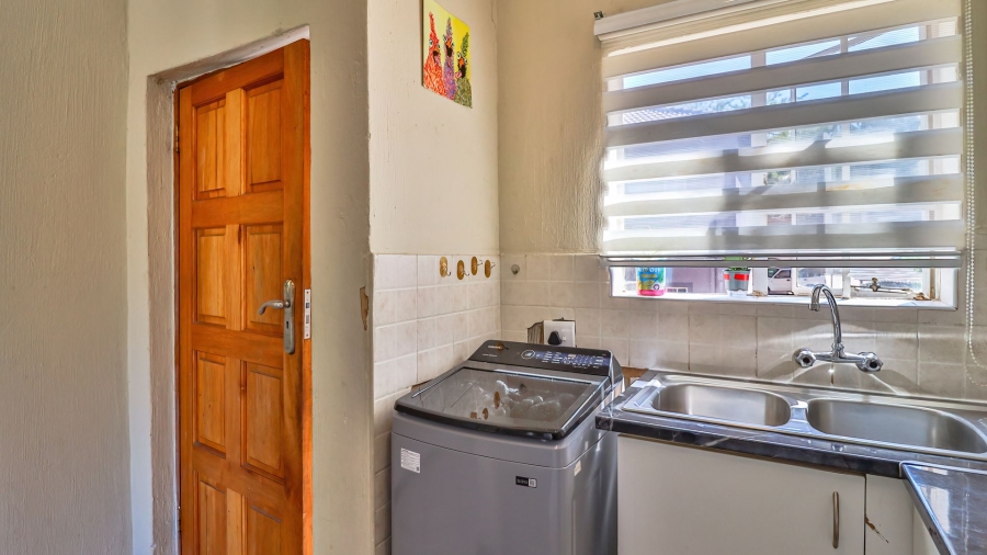 2 Bedroom Property for Sale in Wilgeheuwel Gauteng
