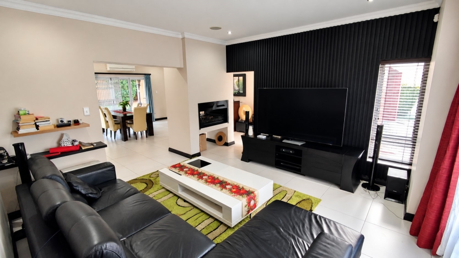 3 Bedroom Property for Sale in Amberfield Gauteng