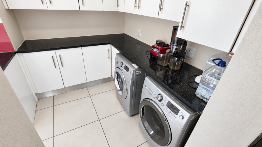 3 Bedroom Property for Sale in Amberfield Gauteng