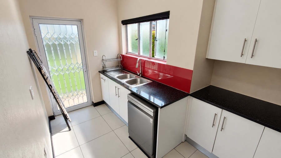 3 Bedroom Property for Sale in Amberfield Gauteng