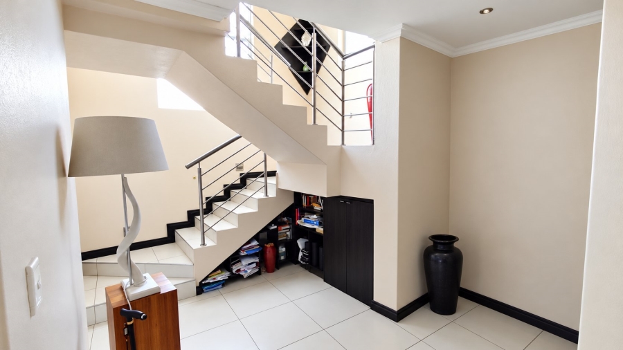 3 Bedroom Property for Sale in Amberfield Gauteng