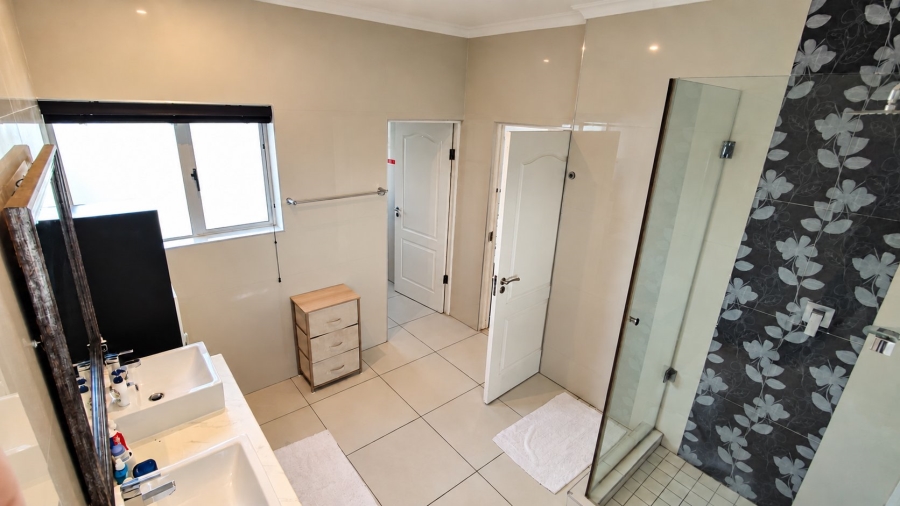 3 Bedroom Property for Sale in Amberfield Gauteng