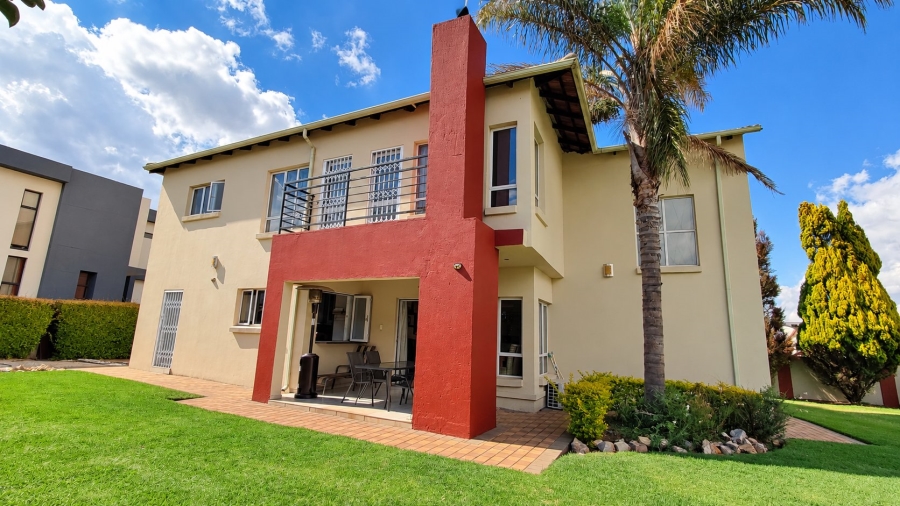 3 Bedroom Property for Sale in Amberfield Gauteng