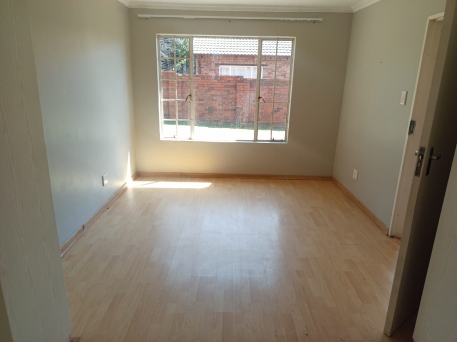 3 Bedroom Property for Sale in Noordwyk Gauteng