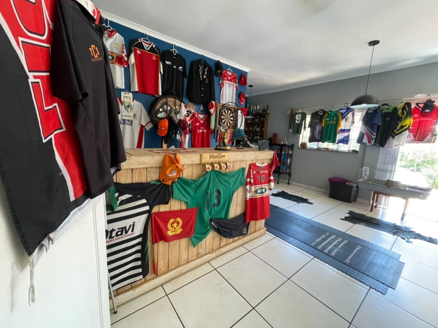 4 Bedroom Property for Sale in Florida Park Gauteng