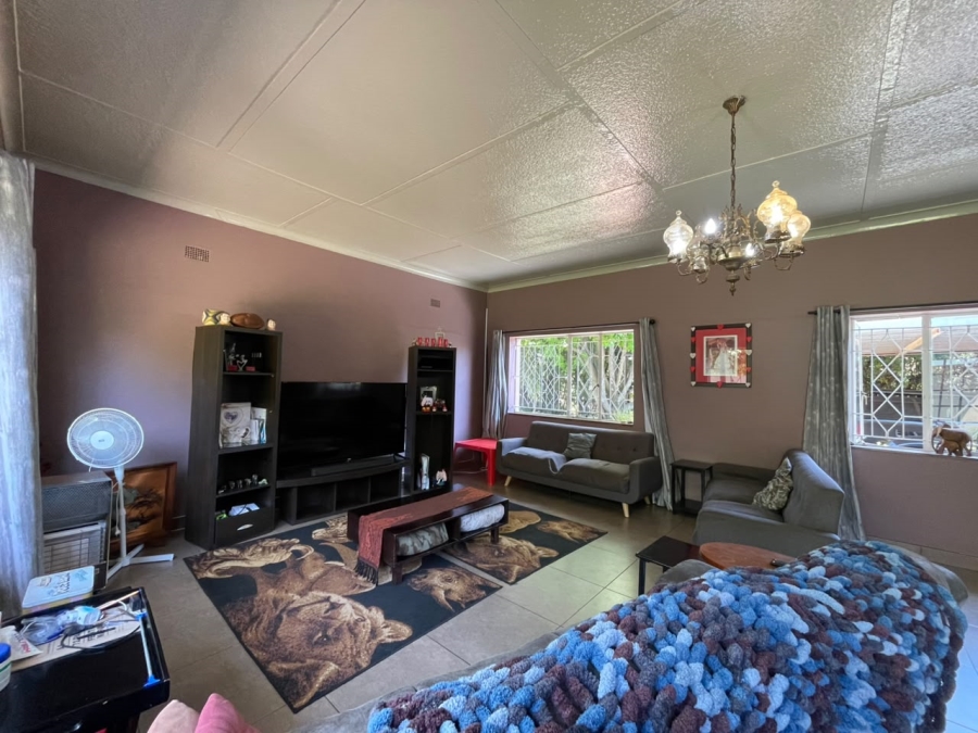 4 Bedroom Property for Sale in Florida Park Gauteng