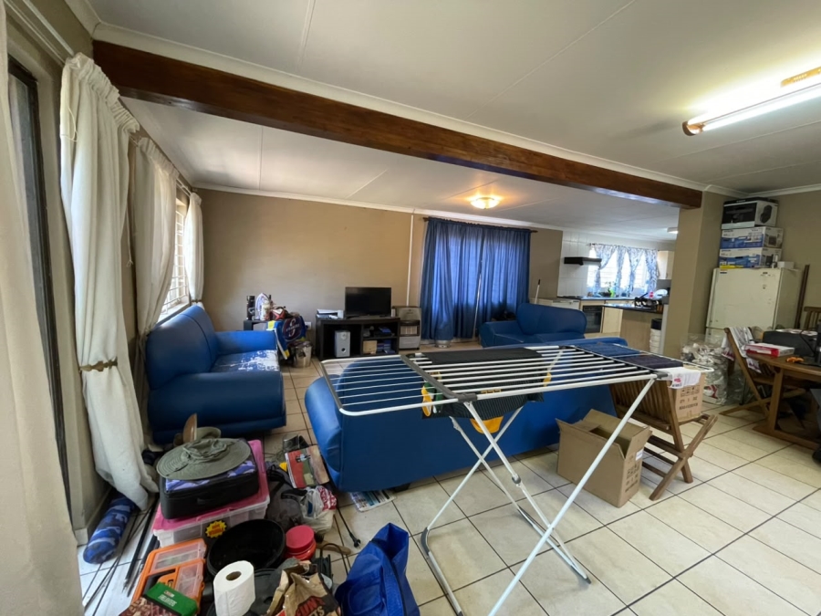 4 Bedroom Property for Sale in Florida Park Gauteng