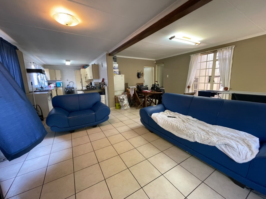 4 Bedroom Property for Sale in Florida Park Gauteng