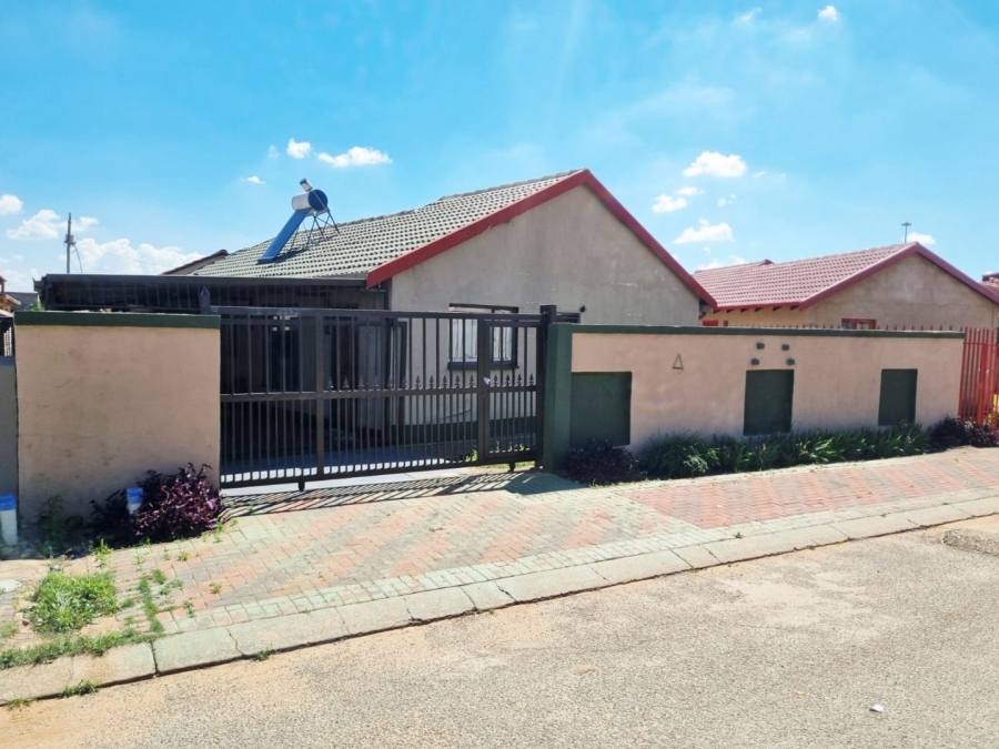 3 Bedroom Property for Sale in Vosloorus Gauteng