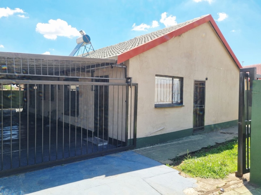 3 Bedroom Property for Sale in Vosloorus Gauteng