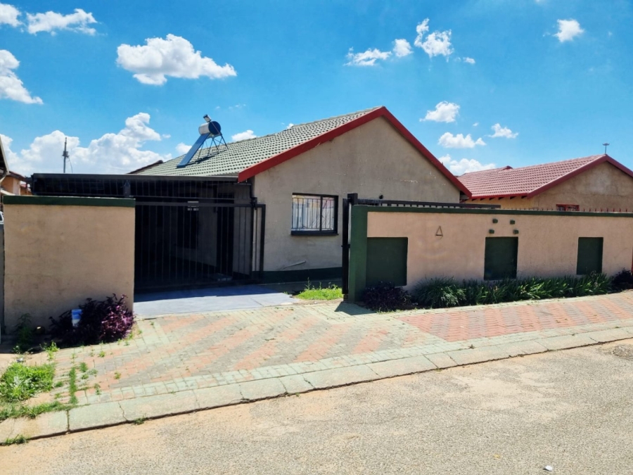 3 Bedroom Property for Sale in Vosloorus Gauteng
