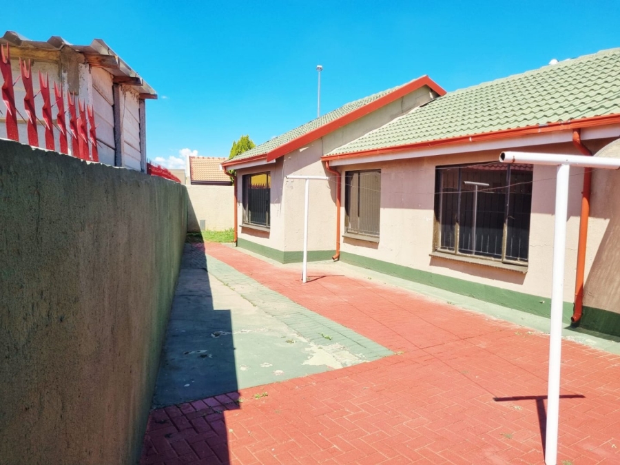 3 Bedroom Property for Sale in Vosloorus Gauteng