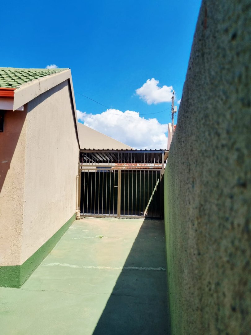 3 Bedroom Property for Sale in Vosloorus Gauteng