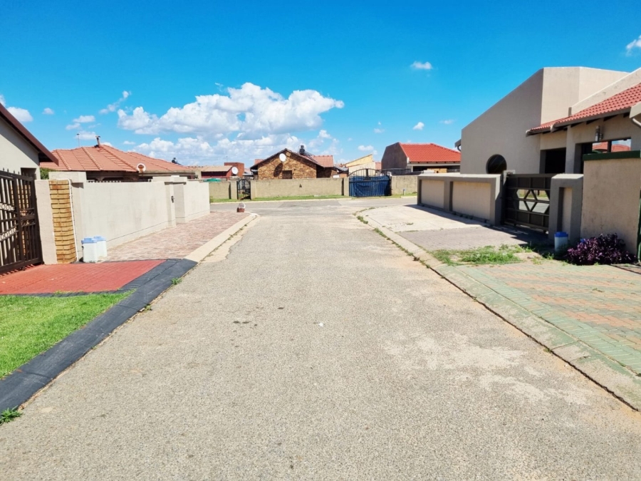 3 Bedroom Property for Sale in Vosloorus Gauteng