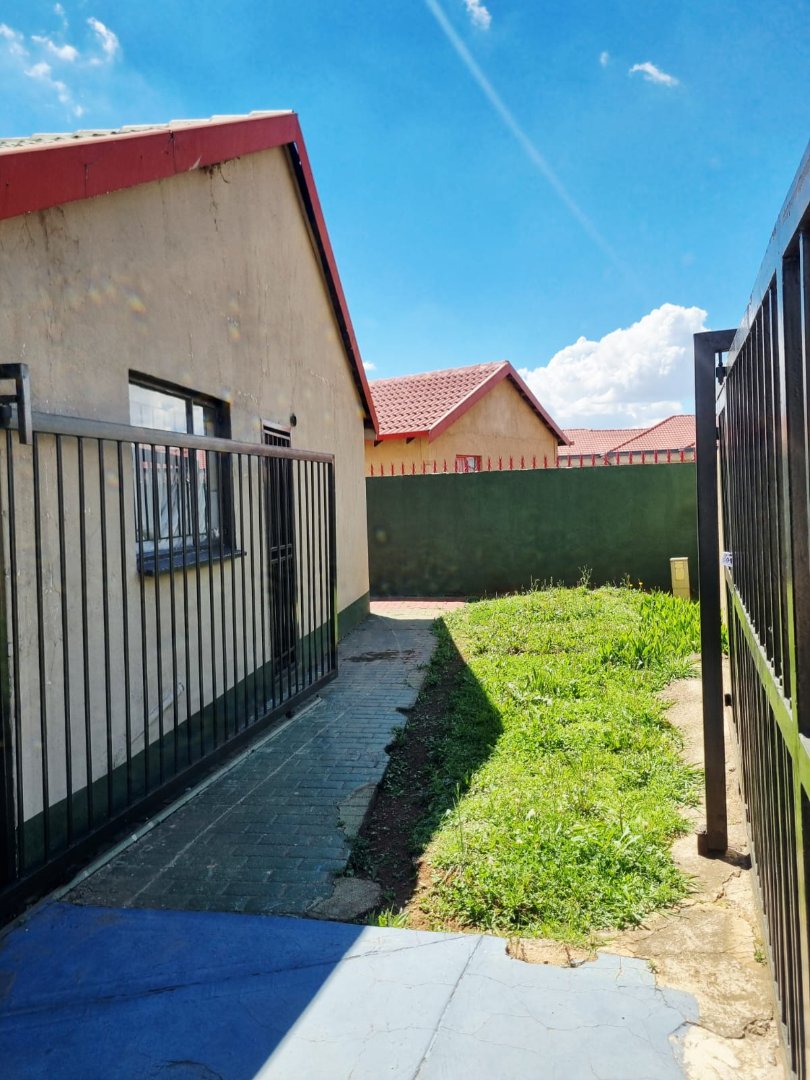 3 Bedroom Property for Sale in Vosloorus Gauteng
