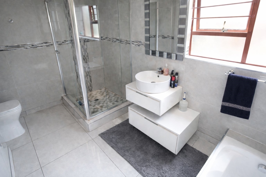 3 Bedroom Property for Sale in Noordhang Gauteng