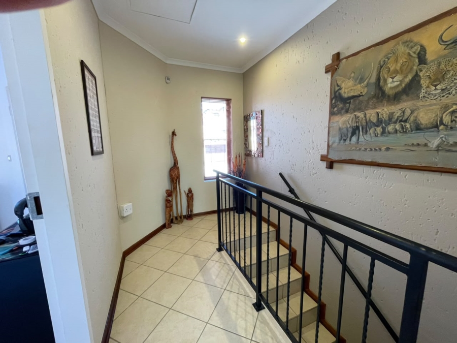 2 Bedroom Property for Sale in Noordheuwel Gauteng