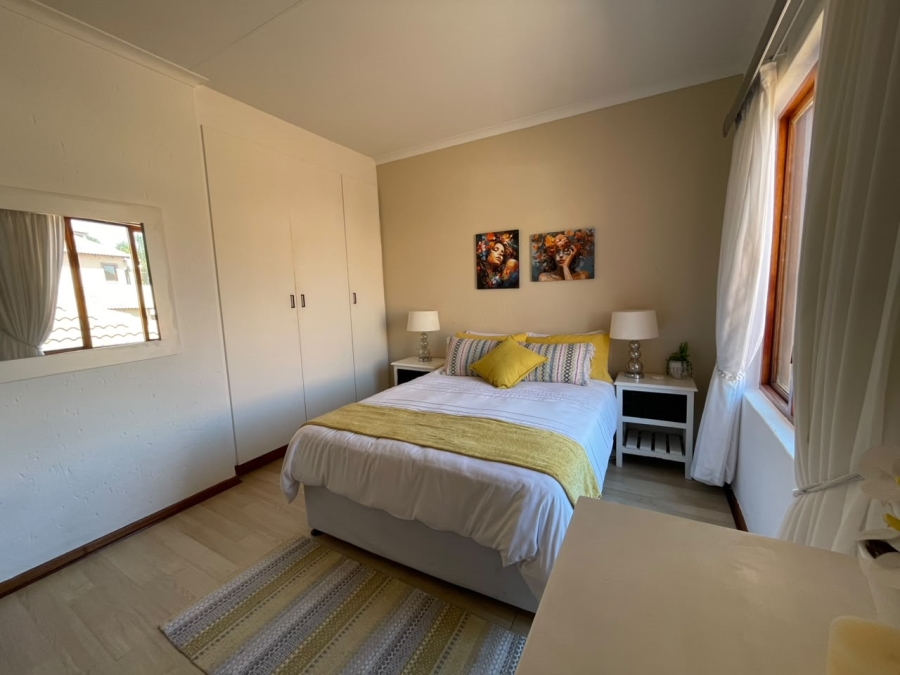 2 Bedroom Property for Sale in Noordheuwel Gauteng