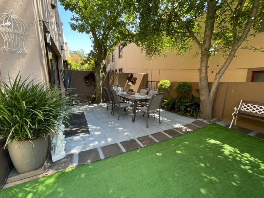 2 Bedroom Property for Sale in Noordheuwel Gauteng
