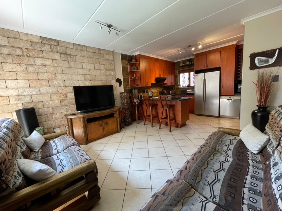 2 Bedroom Property for Sale in Noordheuwel Gauteng