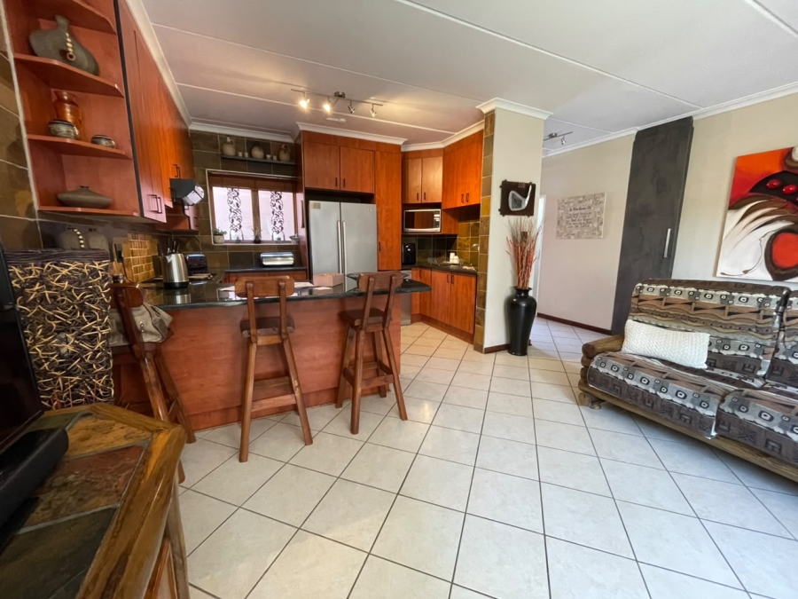 2 Bedroom Property for Sale in Noordheuwel Gauteng