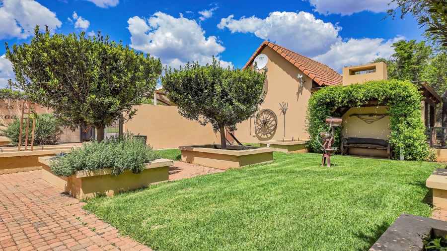 Commercial Property for Sale in Kameeldrift East Gauteng