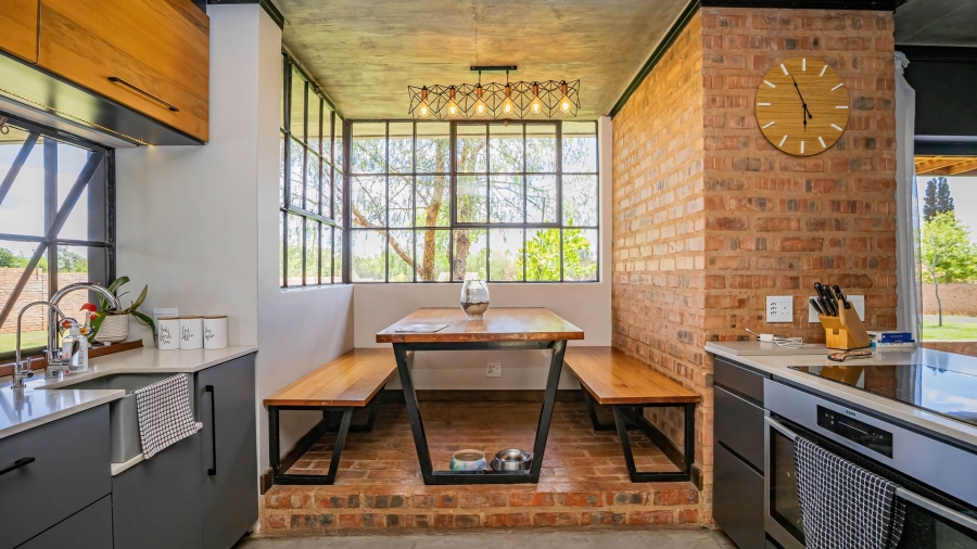 Commercial Property for Sale in Kameeldrift East Gauteng