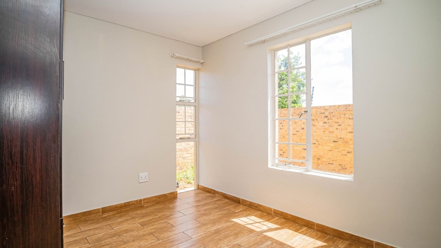 Commercial Property for Sale in Kameeldrift East Gauteng