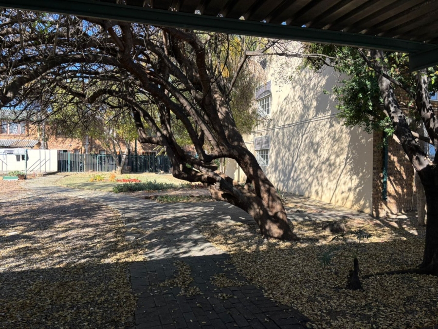 1 Bedroom Property for Sale in Rietfontein Gauteng